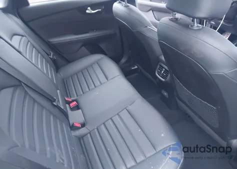 2023 Kia Forte Gt-Line z USA, uszkodzony, nr VIN 3KPF54AD1PE627148